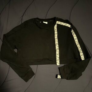 Gymshark Women's Black Cropped Sweatshirt size M.